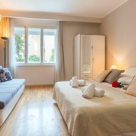 Golden 4* スプリト